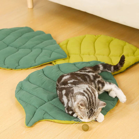 Pet Bed Mats Soft Cotton Leaf Shaped